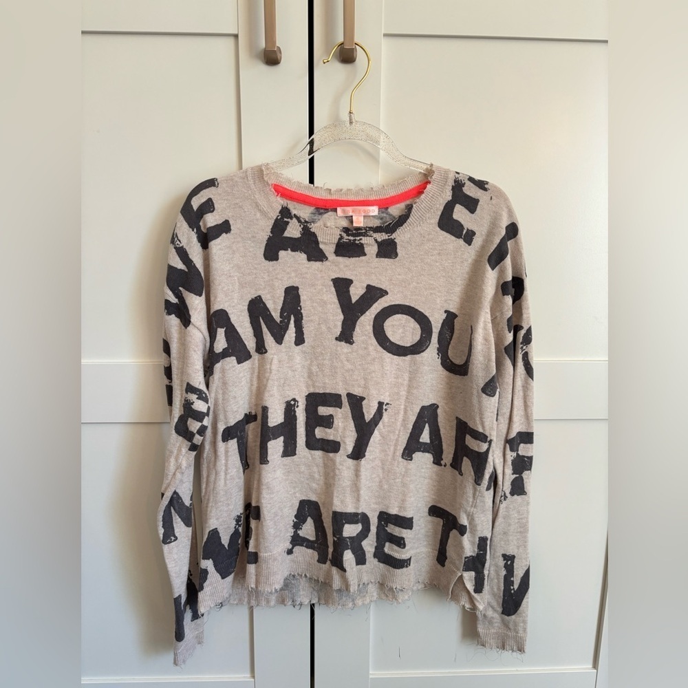 Lisa Todd Take A Stand sweater, size small cotton Excellent condition